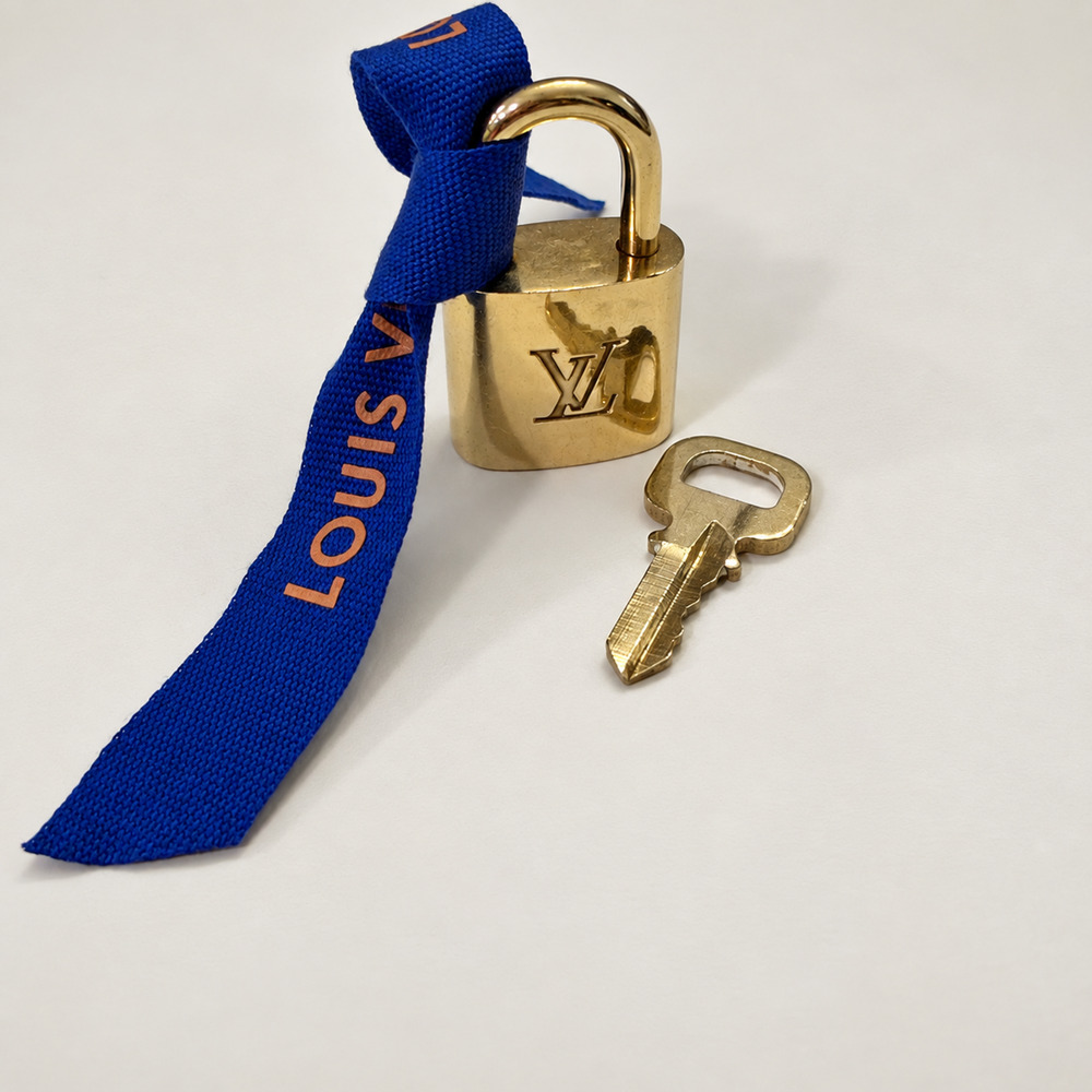 Authentic Louis Vuitton Padlock and Key Set Brass Gold Tone Lock #302 w/ Ribbon